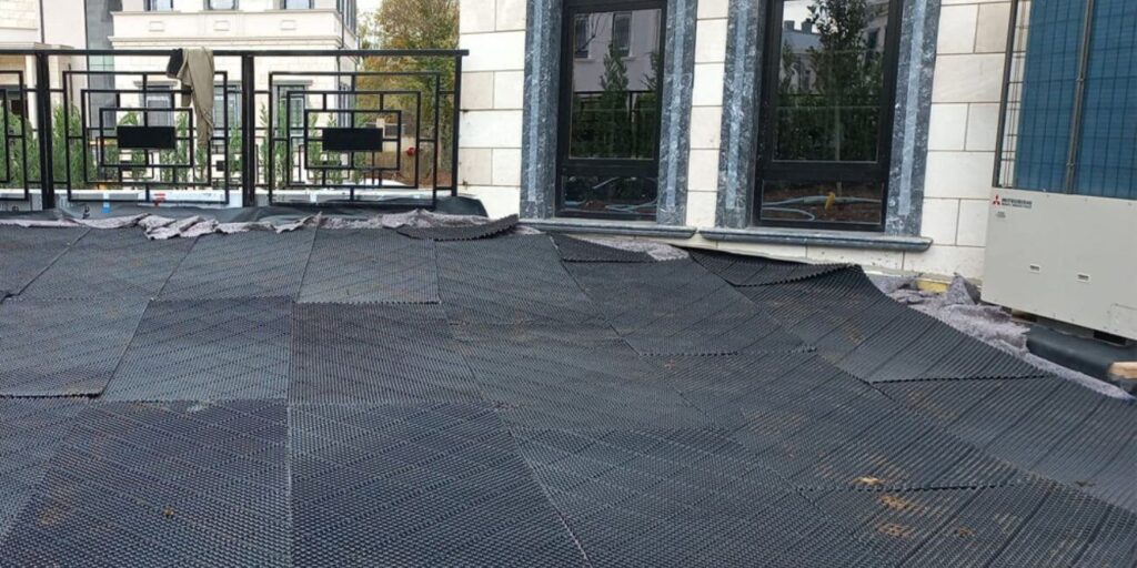 Drainage Board Used In Drainage of Roads